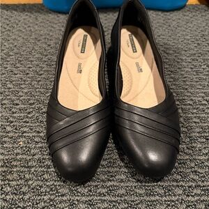 Clarks Black Women's shoes